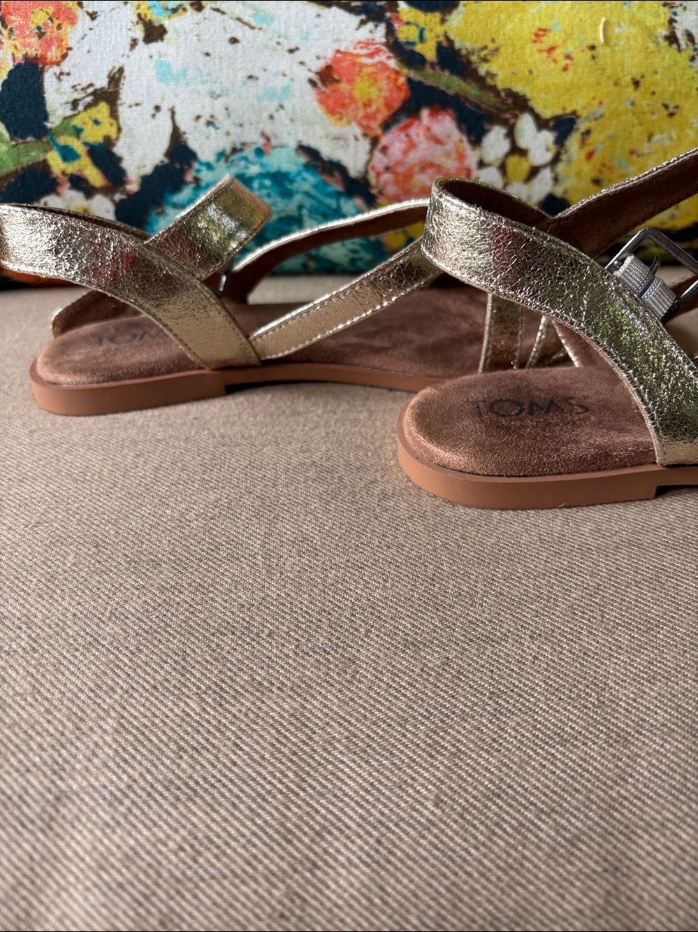 TOMS Metallic Gold Cross-Strap Sandals for Women - Picture 3 of 3